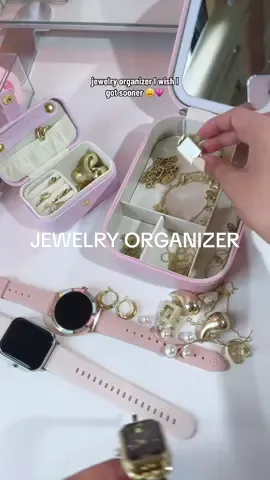 I love this jewelry organizer 💗#jewelryorganizer #jewelryorganizers #jewelryorganizerbox #acrylicorganizer #acrylicorganizers 