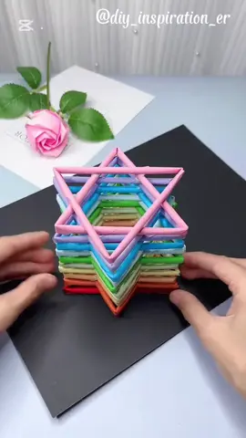 DIY a star pen holder #diypaper #diypapercrafts #diypenholder #penholder #penholders #diycrafts #diyidea #easydiy #easydiys #diyinspiration #kidsdiy #kidsdiyideas #DIY #uruniqueno1 