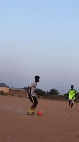 ⚽🏟️💛#maan #cagaaran #MacmiiL #fotballtiktok #viral_video #horseedit #CapCut #bari 