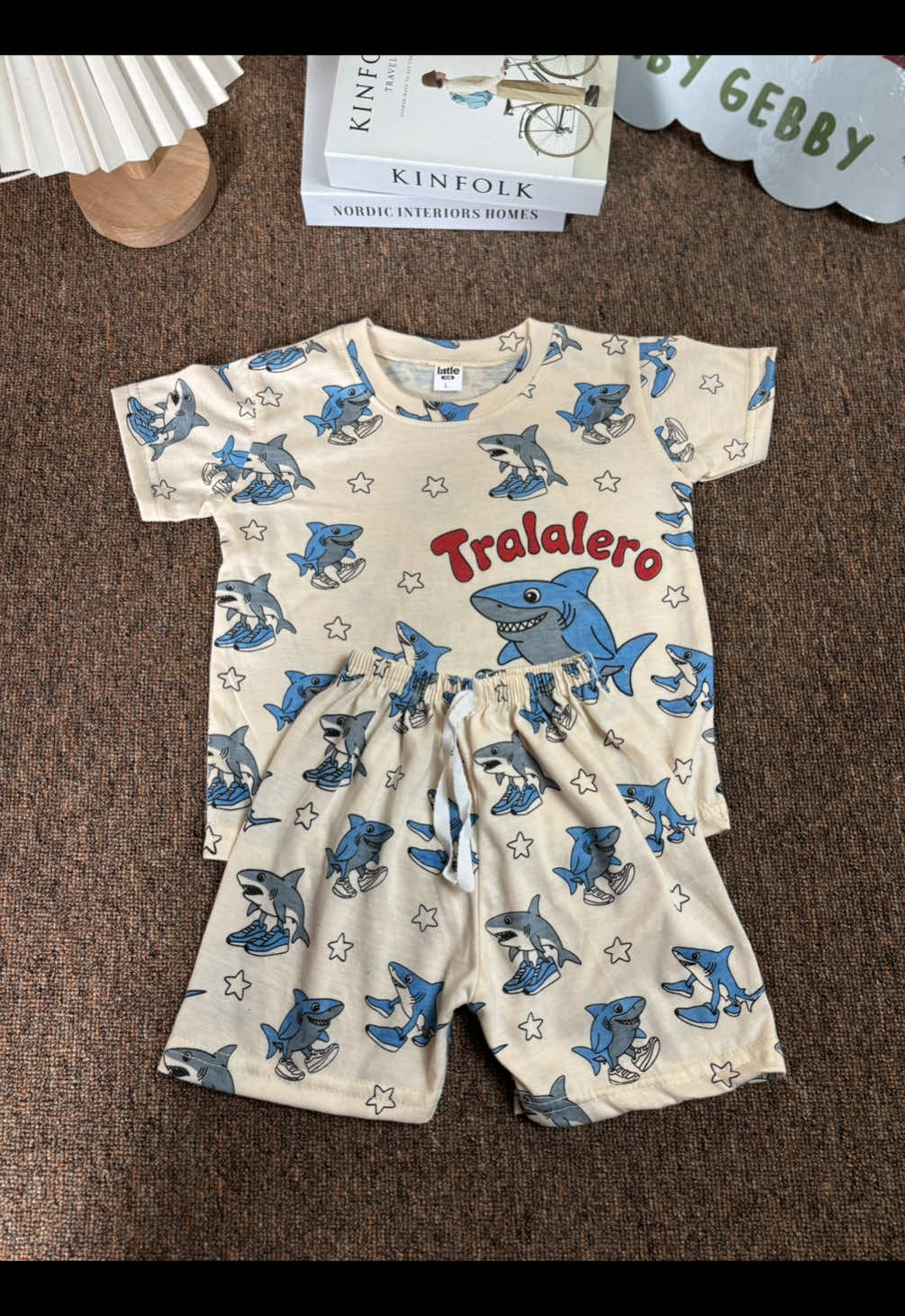 Lagi viral viral nya malah dapet harga cum 20Ribu ☺️ #bajuanakmurah #setelananak #fyp 