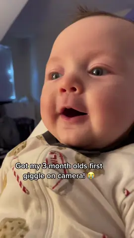 Baby has a lot to say#baby #fyp #babylove #happy #funnymoments #funnyvideos #funnybaby #smileybaby 