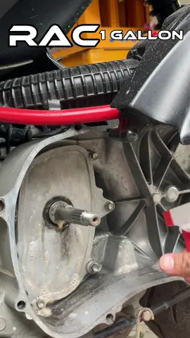 Isang galon yan gar! Ewan ko nalang talaga 🔥 #rac #racallpurposedegreaser #motorcyclemaintenance #DIY #cvtcleaning #aerox155 #aerox #motorcyclesoftiktok #motorcycleaccessories #maintenance 