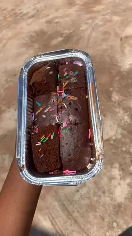 Yummy brownies made with love 🤤😍#bestcakevendorinbenincity   #goviral #fyppppppppppppppppppppppp send a dm +234 708 153 7170