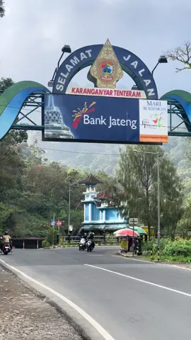 Ndue kenangan opo ng dalan iki  bolo#tawangmangukaranganyar #tawangmangu #tawangmanguhits #karanganyar24jam #jateng 