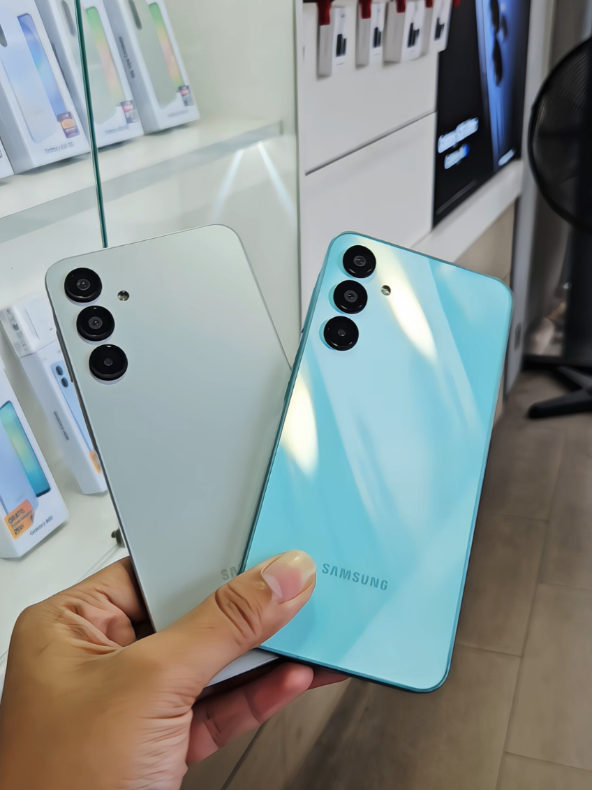 Kalian pilih yang mana nih A16 4G / A16 5G 👇😁 #samsunga16 #samsunga165g #trending #tiktok #lewatberanda 