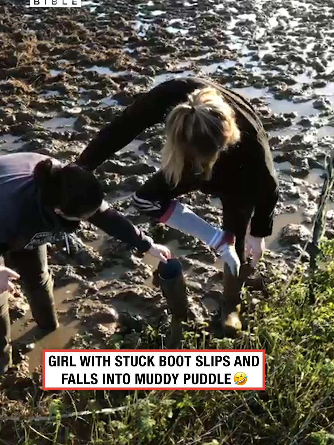 The laughter is killing me 💀 (🎥: @contentbible) #ladbible #funnyvideos😂 #fails #slipover #muddy #OhNo #contagiouslaugh
