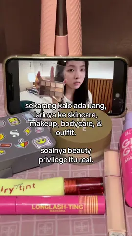 seneng juga sih liat diri sendiri makin cantik #fyp #GlowUp #relatable 