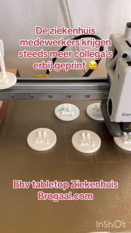 Bhv tabletop voor de ziekenhuizen in opbouw! Een must voor elk ziekenhuis! #bhv #zorghelden #bhvr #ziekenhuis #veiligheideerst #ontruiming #3d #tiktokviral #3dprinting #noodzakelijk #tabletop #3dprint #oefening #evacuatie #brogaal #TikTokTrends #viral 