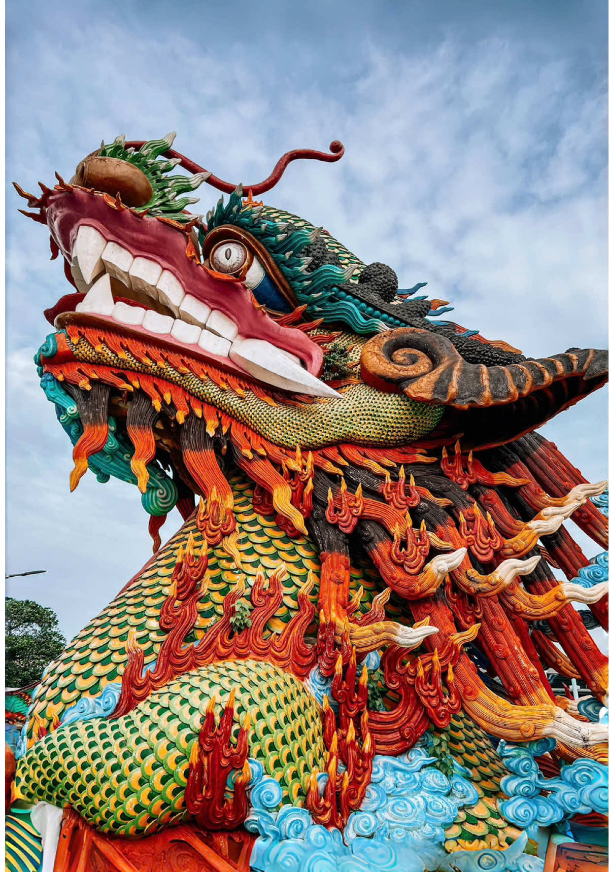 Suoi Tien Theme Park is one of the most exciting and popular amusement parks in Vietnam. It’s a fun place for all ages, with all kinds of exciting games, water slides, and beautiful buildings inspired by Vietnamese legends. You can easily spend a whole day here enjoying the rides, exploring different areas, and taking fun photos. This summer, the park is even more exciting with the Fruit Festival happening until August 31. You’ll see amazing fruit decorations, creative displays made from tropical fruits, and fun fruit-themed performances. There are also fruit stalls selling fresh fruits with 20–30% discounts, so it’s a great chance to enjoy sweet, juicy fruits at a good price. If you’re looking for a fun and colorful place to visit in Ho Chi Minh City, Suoi Tien Theme Park is the perfect choice this summer! 📍Suoi Tien Theme Park, Ho Chi Minh City. 👉🏻 Follow me for more beautiful moments of Vietnam 🇻🇳 ___________________ #suoitien #park #suoitienthemepark #visitvietnam #visitvietnam #hochiminhcity #vietnamtravel #vietnam 