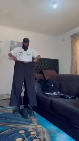 @saintfloew @SaintFloew #fashion #zimtiktokers🇿🇼🇿🇼🇿🇼 #zimmusic #zimtiktok #saintfloew #videoviral #outfit #formal 