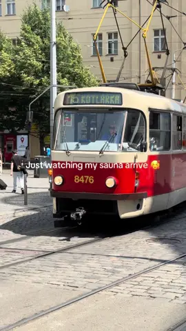 I love summer in public transport 😍🥰 #Summer #fun #nothingbeatsajet2holiday #jet2holidays #jet2 #viral #sauna #hot #warm 