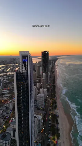 2026/2027 could be the years of your Australian dream🙏 Follow me for more AUS content 🇦🇺❤️ 📍Gold Coast, Australia #goldcoast #australia #queensland #brisbane #sunset #australiatiktok #aussie #aussietok #australian #fyp #australiatravel #tiktokaustralia #australia🇦🇺 #viral #aussietiktok #aus #visitaustralia #visitqld #surfersparadise #sydney #melbourne #perth #traveltiktok #travellife #traveltok #backpacking #solotravel #beach #beachsunset #movingtoaustralia 