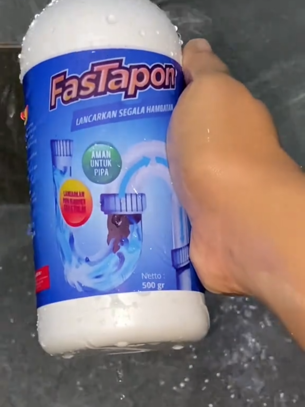 Setiap ada saluran air yang mampet mau di kamar mandi waktu nyuci piring atau lainnya gunakan fastapon , cairan ini sangat recomended ya bun #pipamampet #SatuKontenTiapHari #30HariReviewProduk #fastapon 