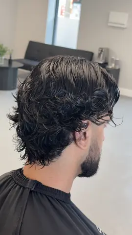 1hr30min drive for this trim😮‍💨 insta: cutsbyalfie & amic.studios  #fyp #hair #haircut #hairstyle #menshaircut #leicesterbarber #barber #fade #menshairstyle #menshairstyles #leicester #leicestershirebarber #leicestercity #lcfc #leicesterbarbers #menscurlyhair #mensmidlengthhair #mensflowhair 