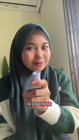 Pakai sunscreen utk eloak sunburn dan jeragat. Tgk beg kuning sbb harini ade payday sale tau!! #skintific #skintificmy #skintificid #skintificpromo #sunscreen #sunscreenviral 