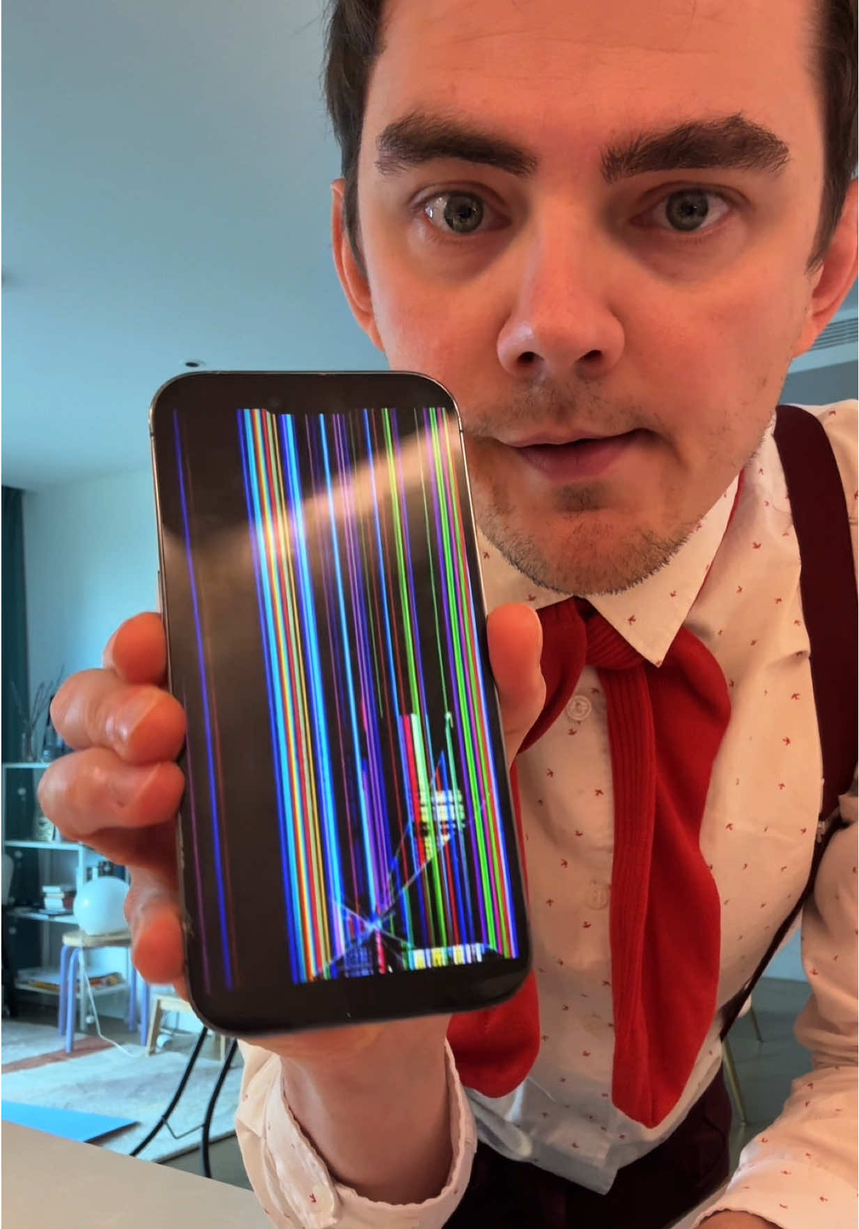 I managed to fix my broken phone 😄 #LifeHack #lifehacks 