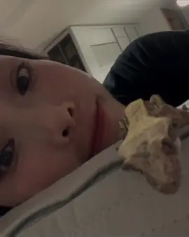 Like this night, it's good to live a quiet life. #listening 