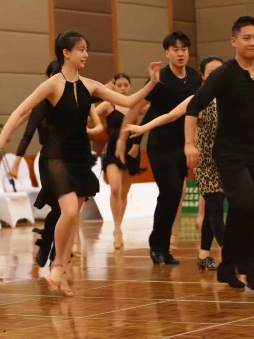 邵卫天&李茉晗💜✨✌️🌹 #李茉晗 #limohan #kelley李茉晗 #latindance #dancesport 