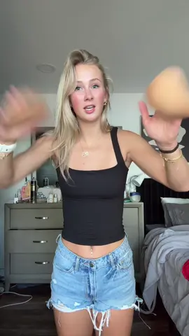 These things are actually insane?!?!! #snowy #snowystickyinserts #stickyinserts #stickybra #snowyinserts #pushup #supportivebra #bra #pushupbra 