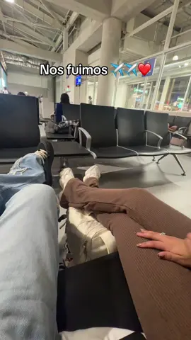 Nos fuimos ✈️✈️❤️❤️ @Francois #viral #fyppppppppppppppppppppppp #fyp #chile #peruana #peruanosenchile🇵🇪🇨🇱 #cusco #maletas #viajes 