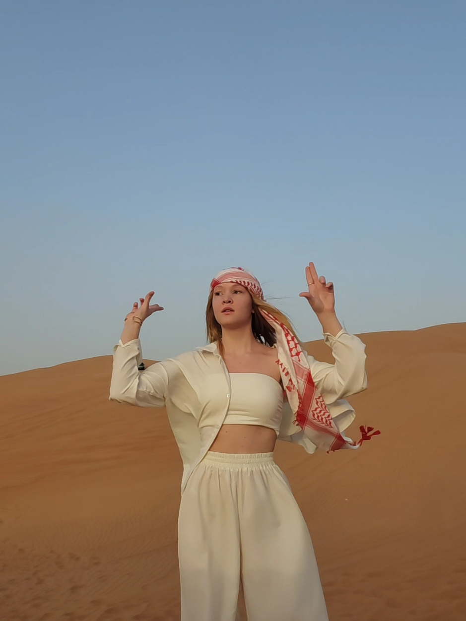 #dance #Dubai #desert #fyp 