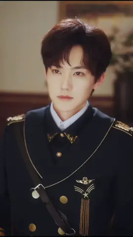 Drama Name : 《偏惹枭雄》 English Name : (The Tyrant) 📷 : Zhou Lingfeng #zhoulingfeng #actor #cdrama #chinesedrama #shortdrama #thetyrant #tyrant #偏惹枭雄 