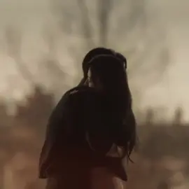 Em từng là thế giới.. là cả khoảng trời trong anh....💌