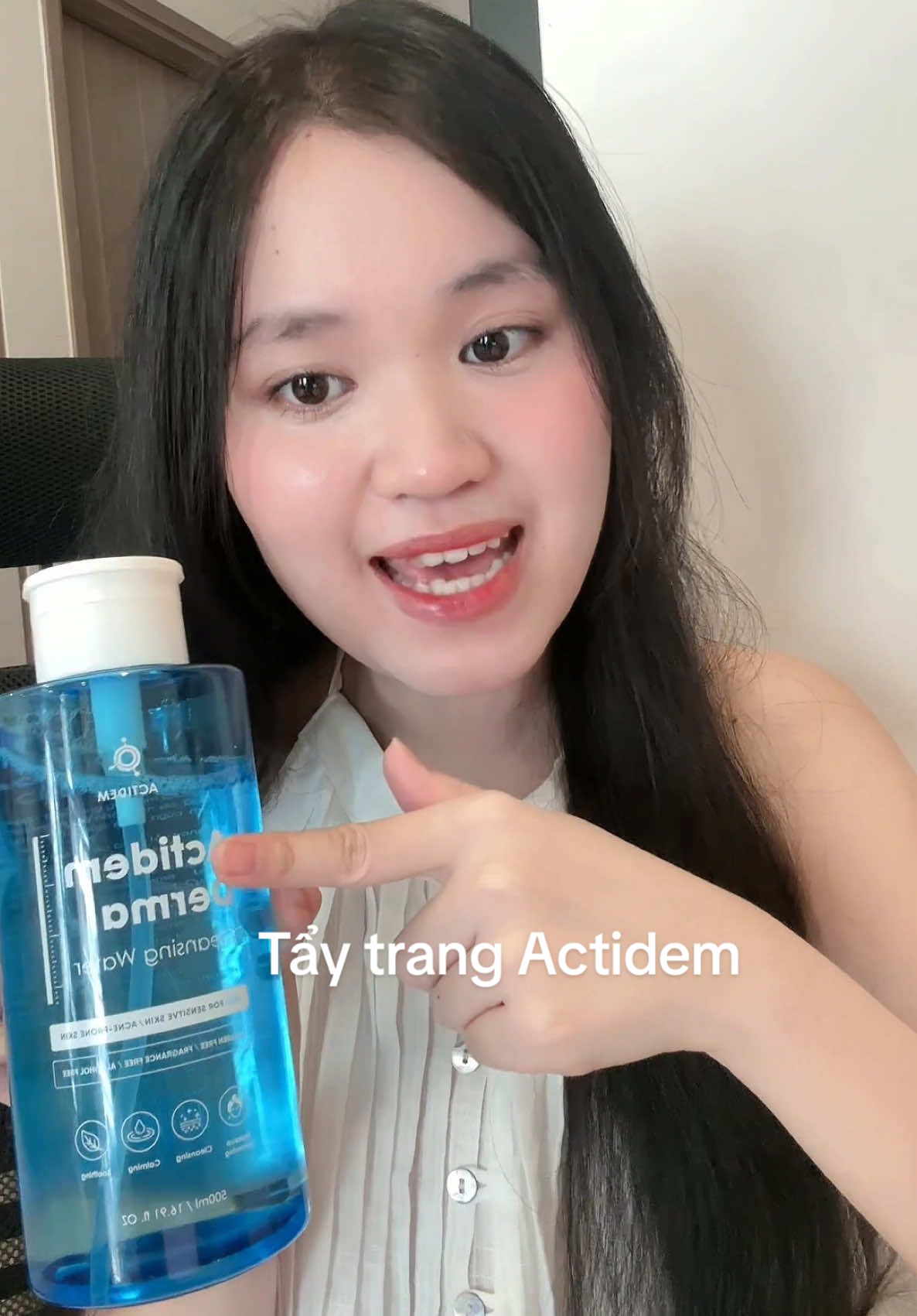 Nước tẩy trang săn được trong live chị Hà Linh có thiệt sự oke? #goclamdep #nuoctaytrang #actidem 
