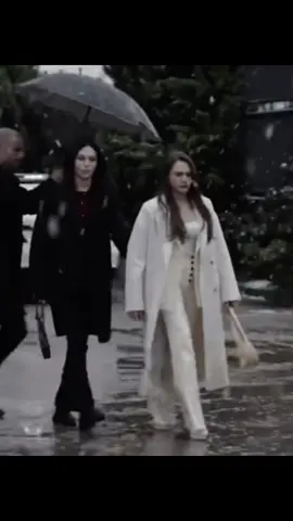 وبخصرك لما تموجي مثل الطفلي الغنوجي😮‍💨❤️‍🔥#ميراي_دانير #حب_بلا_حدود #دينيز_جان_اكتاش #خليل_ابراهيم #زينب_كاراسو #fyp 