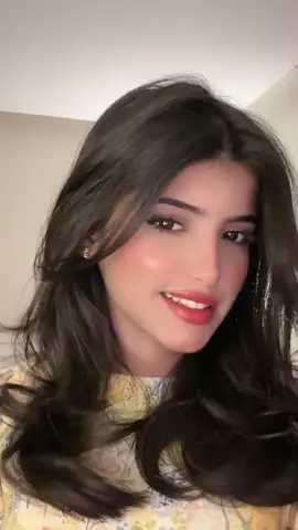 هايلايتر ستيك من هارتس @heartscosmetics  #هارتس #هايلايتر #جلو #هايلايت #إضاءة #هايلايتر_هارتس  #بشرة_مضيئة #اضاءه #لمعة_بدون_جليتر #هيليتر #هيلايتر #هاي_لايت #لمعة_الماي #highlighter #glaze #glosseskin #GlowWithoutGlitter #HeartsBeauty