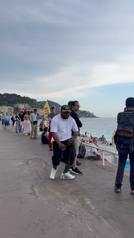 LE BIZZNESS- STAY FOCUS 🌴🌳❤️ 🌍 ❤️🫵🏽🧠🕺🏾🇺🇸🇫🇷✨make your dreams come true, never give up 🙏🏽🌍believe in your dreams 🌟🙏🏽😋✨❤️ 🔌 #humor  #music  #viral  #pourtoi #tiktok   #enjoy  #life  #danse  #viral #show