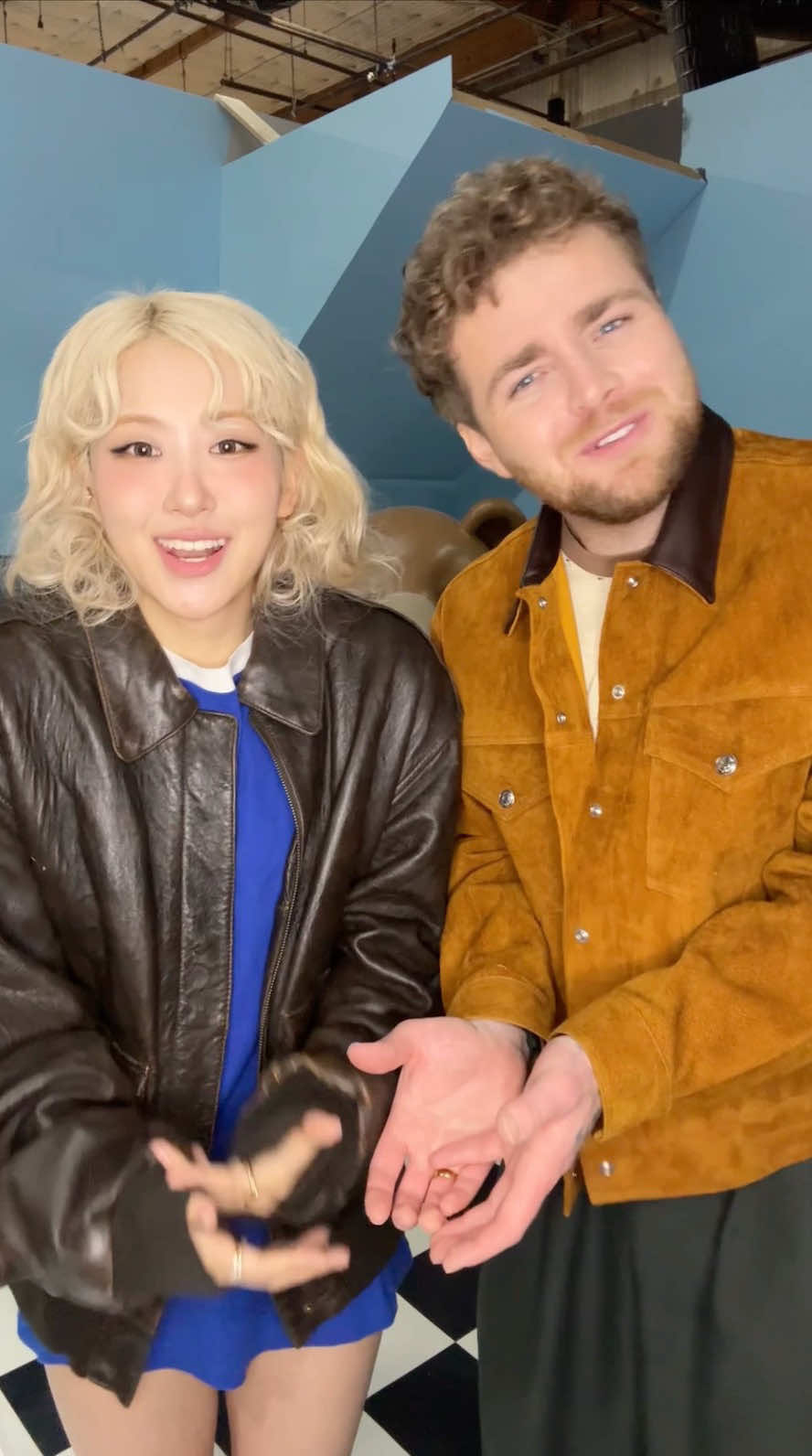 sorry @Alex Warren, i.. had to give them this part before it’s out on friday ♡
