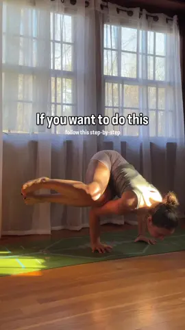 Side crow like a pro #calisthenics #yogapose #calisthenicsmovement #yogatutorial #yoga #armbalance #crowpose #calisthenicstraining #calisthenicsgirls #yogaforbeginners #calisthenicsbeginner 