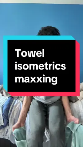 Towel isometric maxxing #yotalks #gym #bodybuilding #hypertrophy #muscle 