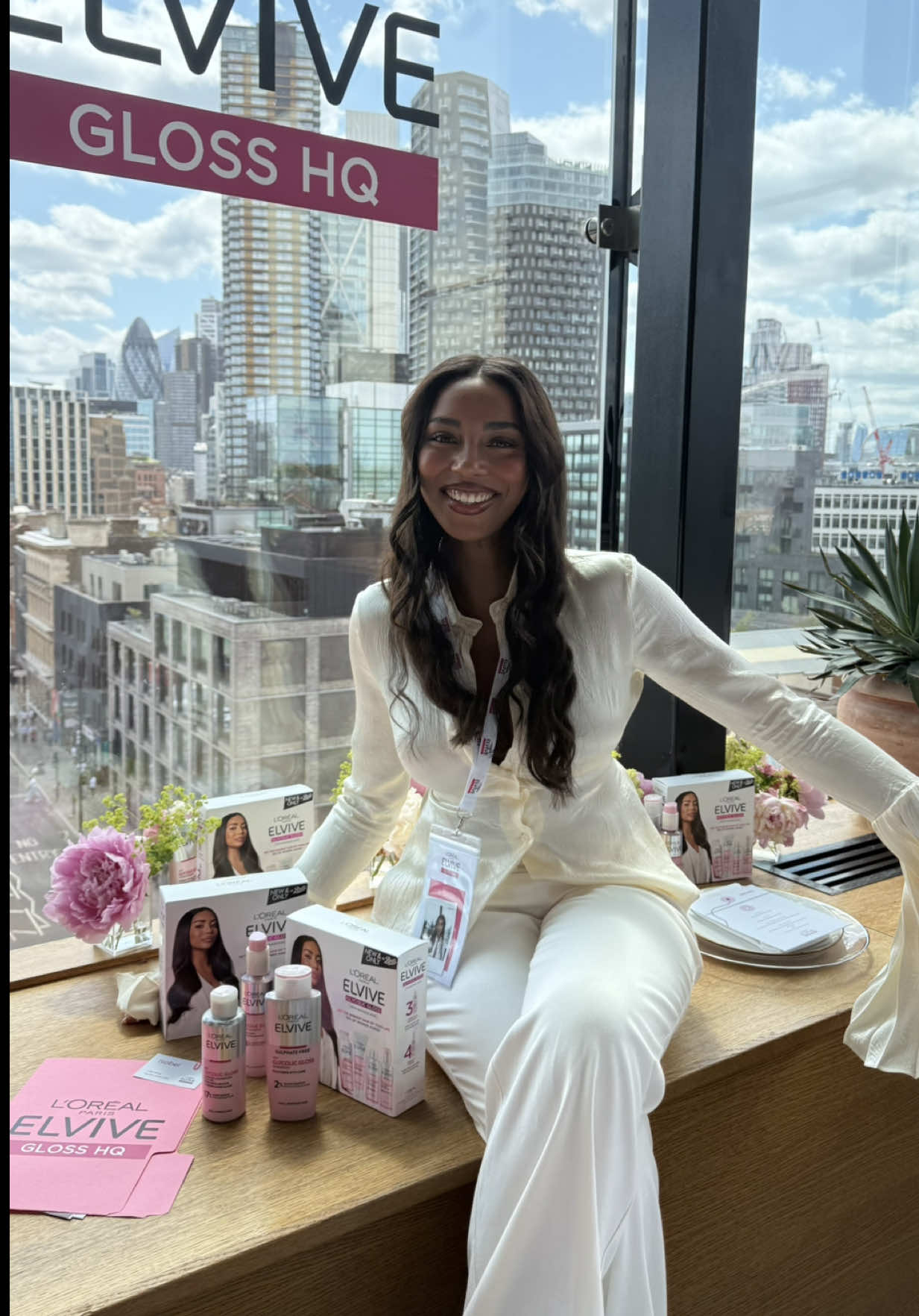 Our CGO @Uma Jammeh gave us a tour of Gloss HQ. Corporate lingo here includes: “period”, “slay” & “babes”, period.  #Hair #HairCare #UmaJammeh #GlycolicGloss #LorealParis #LorealParisUK 