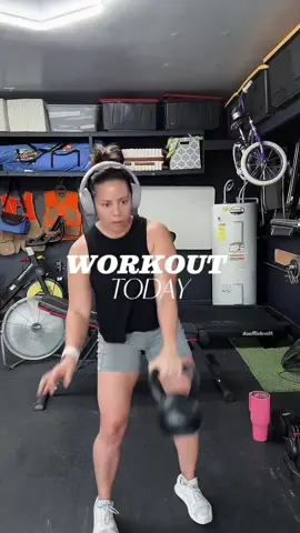 No excuses—just a mom making time to move 💪 Whether it’s 5 minutes or 50, we get it in. This one’s for all the moms working out and showing up for themselves. 🖤 #MomsWorkingOut #WorkoutMotivation #FitMomLife #StrongMom #NoExcuses #MomFitnessJourney #BusyMomWorkout #HealthyHabits #MomStrength #creatorsearchinsights 