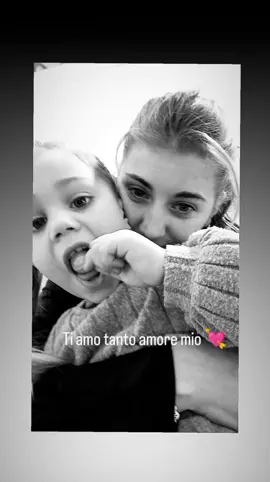 Tu sei il mio menomale..  Menomale che esisti tu 💕#voliamoneixte✈🦁#mammaefiglia#nessunocomete💕 