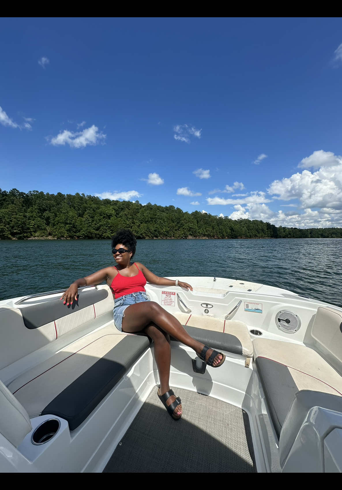 Click the link in my bio to book! The boat we rented can fit 18 of us, so excited to get on the water together 🙌🏾 This Saturday June 28 3pm-7pm. #atlantaga #atlantageorgia #atlthingstodo #atlantathisweekend #atl #atlanta