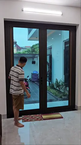 Rèm tổ ong cách nhiệt, rèm tổ ong cản sáng, rèm tổ ong chống nóng hướng tây, rèm tổ ong trên kính #duong_cualuoiquangminh #cualuoichongmuoiquangminh #Rèm #váchngăndiđộng #vách_ngăn_phòng_điều_hoà #rèmtổong#rèmtổongtrênkính.