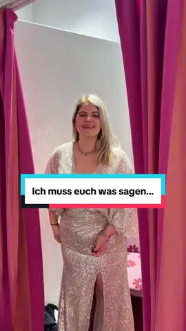 OH MEIN GOTT JAAAAA - Es hat geklappt!! 😍😍 Ich ziehe nicht nur um, sondern wir ziehen zusammen, in unser  TRAUMHAUS-  ICH FREUE MICH SO KRASS & BIN ÜBERGLÜCKLICH ❤️ Für uns wird schon sehr zeitnahe ein neues Kapitel im Leben beginnen und ich hoffe, dass ihr uns dabei begleiten werdet. #umzug 