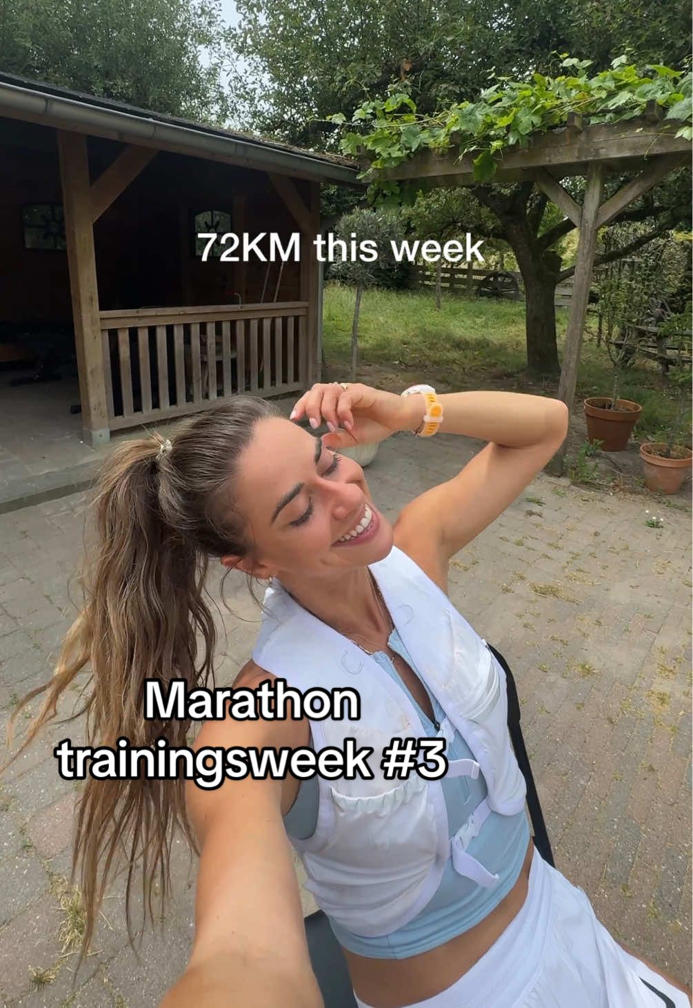 Een volledige marathon trainingsweek met mijn nieuwe Garmin Forerunner 570! (Bevalt echt geweldig!!)🏃🏼‍♀️😍 72KM deze week! 📈 PS volgens mijn ⌚️ loop ik op schema voor mijn sub 3u5 doel op de Berlijn marathon 👀🫣 Op naar de komende trainingsweken 💪🏼  #marathon #training #marathonlife #Running #run #trainingsweek #garmin #hardlopen #forerunner570 #sportswatch #hardlooptips #rungirl #runningcommunity 