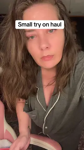 I kmo I have thunder thighs be kind please, I’m fragile #swimsuit #haul #lovefulnails #nailsoftiktok 