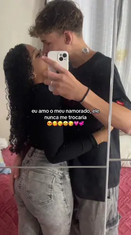 sempre me trocando por essa tal de 
