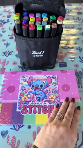 🖍️✨ Combo perfeito criativo! Se você ama colorir e é fã do Stitch, esse kit foi feito pra você! 💙 São 24 canetinhas Touch + caderno Colorindo com Stitch por R$ 114,80! Diversão, arte e fofura em dose dupla! 🥰 🛍️ Já garante o seu aqui na Depyan! #ComboCriativo #DomingoColorido #StitchFofo #CanetinhasTouch #ColorindoComStitch #DepyanPresentes #Criciúma #PresenteCriativo #ArteÉTudo #TouchPen