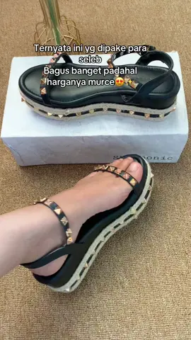 Bagus banget sendalnya cocok dipake kemana pun#wedgeswanita #wedgesandals #wedgesimport #wedgesimport #wedgeskekinian #sendalwanitakekinian 
