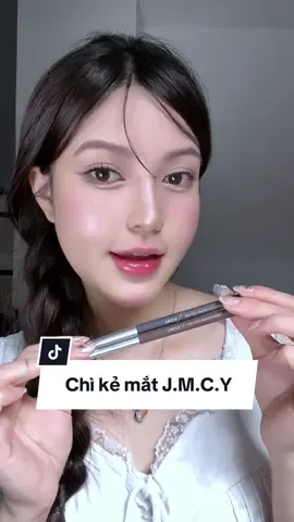Em kẻ mắt này đa năng mà dễ kẻ lắmmm mấy bà tin tuiii đii  #jmcyeyeliner #jmcy #jmcyvn #jmcycosmetics #tips #makeup #xuhuong #viral 