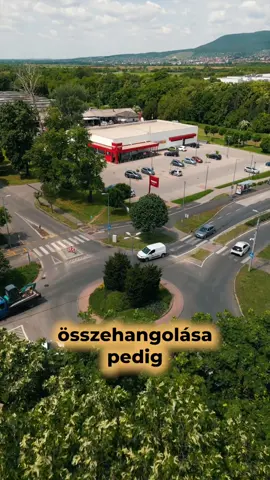 Mi a TOP 3 forgalomtechnikai hiba, ami miatt biztosan Te is nap, mint nap bosszankodsz? 🤔 . Mai videónkban a Ládonyi Mérnöki KFT tulajdonosa, a forgalomtechnikai szakcsoport vezetője, Ládonyi Ákos  válaszolja meg ezeket a kérdéseket. 👌🏼 . Hasonló tartalmakért kövess minket és kommentbe tedd fel a témával kapcsolatos kérdéseidet.  . #fy #fyp #nekedbe #ládonyikft #építőipar #útépítés #forgalomtechnika #generálkivitelezés #mérnökivállalkozás #úttervezés #infrastruktúrafejlesztés #közlekedésfejlesztés #útkarbantartás #szaktanácsadás #megbízhatókivitelezés #tervezéstőlakivitelezésig #prémiumminőség #precizitás #mérnökiszemlélet #tapasztalat #építőipariszakértő #projektmenedzsment #hazaiépítőipar #minőségimunka
