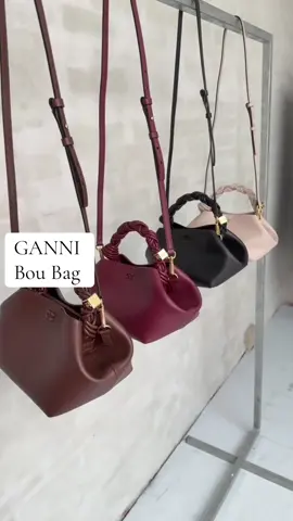 GANNI Small Bou Bag 😍💕The Perfect Mini Bag For The Summer #ganni #northamerica #2025 #toronto #trendingvideo #trendy #trendingsong #yorkdale #launch #fashiontiktok #fashionstyle #fashiondesigner #fyp #foryoupage #follow #fashion #foryoupage❤️❤️ #following #treanding #bag #hobo #Summer #summerlooks #summer2025 #torontolife #canada_life🇨🇦 #canada🇨🇦 #canadatiktok #vancouver #montreal #clothing #clothingbrand #CapCut #viral_video_tiktok #viralvideos #viral #tiktoktoronto 