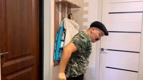 ПИЗДУЙОТСЮДА