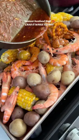#seafoodboil #seafood #instantmix @Crab it while it’s hot #cajun #seafoodlover #camarones #comida #comidafacil #camaronesestilolouisiana #comer #parati #paratiiiiiiiiiiiiiiiiiiiiiiiiiiiiiii #mukbang 